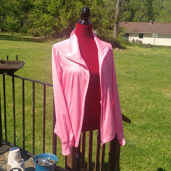 Pink workout jacket w/thumbholes - Picture 1 of 3